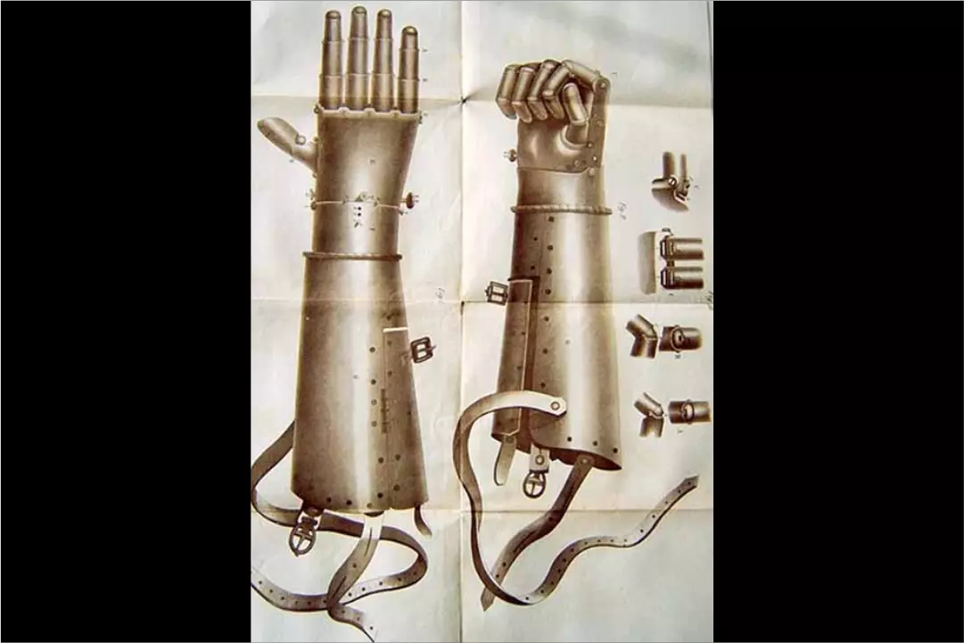 cidades fantasmas mais famosas do mundo Arqueologia desenterra uma prótese de mão de ferro da Idade Média